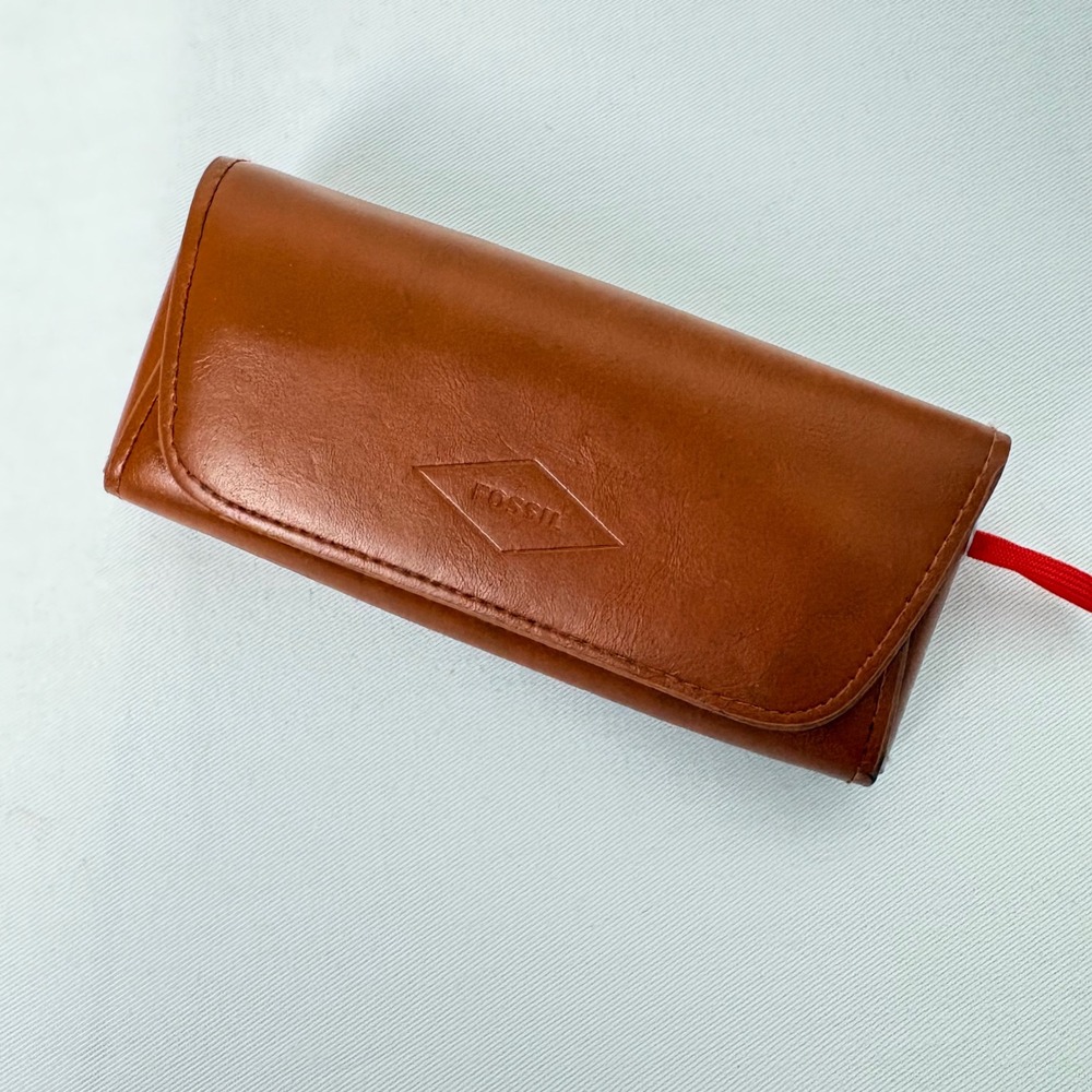 Fossil Tan Leather Eyeglass Case Blue Felt Lining Red Pull Tab Logo Accessory
